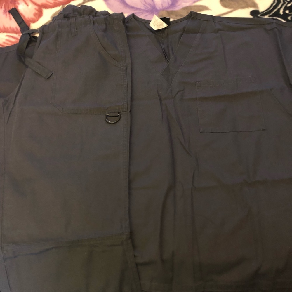 Grey nurses uniform scrub
